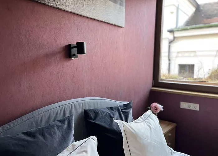 Rose Cosy Tiny With Shared Rooftop Terrace And Jacuzzi Mk2 Apartament Budapesta
