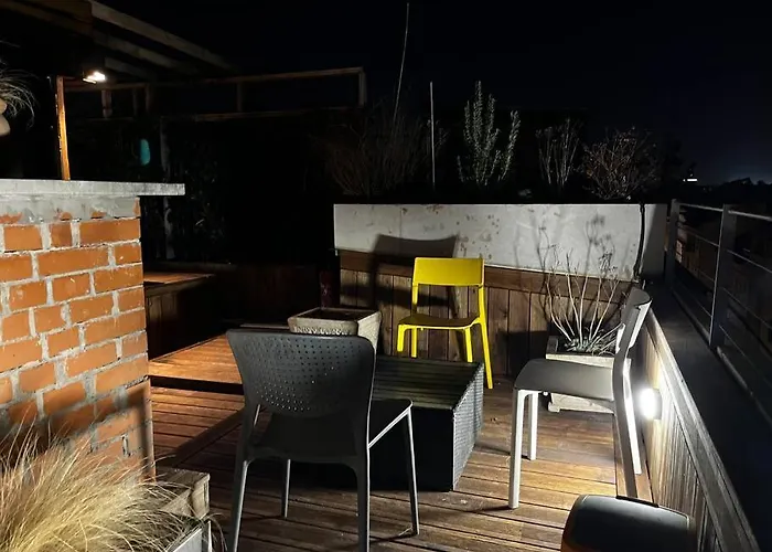 Rose Cosy Tiny With Shared Rooftop Terrace And Jacuzzi Mk2